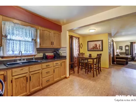 2132 N 23rd, Springfield, IL 62702 photo 13