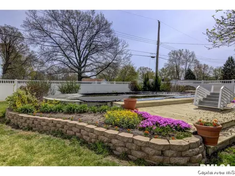 2132 N 23rd, Springfield, IL 62702 photo 8