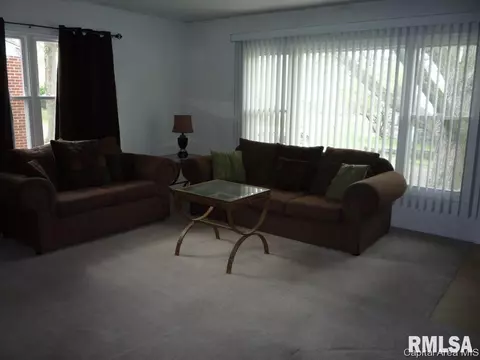 1510 N Macarthur, Springfield, IL 62704 photo 5
