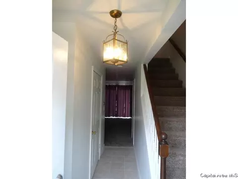 7 Sycamore Row, Springfield, IL 62702 photo 2