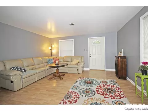 1305 N 4th, Springfield, IL 62702 photo 4