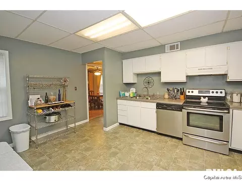 1305 N 4th, Springfield, IL 62702 photo 9