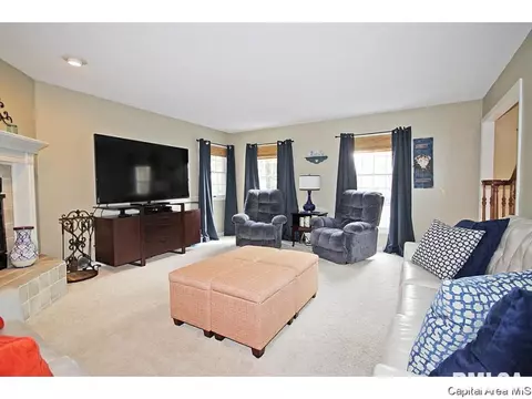 3416 Bluff Rd, Springfield, IL 62711 photo 4