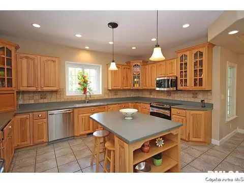 2400 Rosewell Pt, Springfield, IL 62711 photo 10