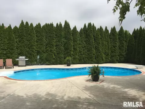 2400 Rosewell Pt, Springfield, IL 62711 photo 2