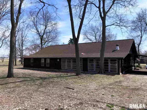 104 E 1st St, Topeka, IL 61567 photo 1