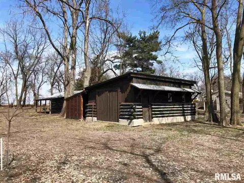 104 E 1st St, Topeka, IL 61567 photo 2