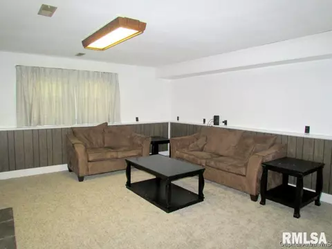 2050 Sudbury, Springfield, IL 62702 photo 13