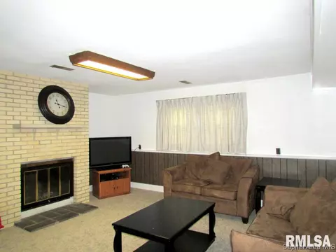 2050 Sudbury, Springfield, IL 62702 photo 14