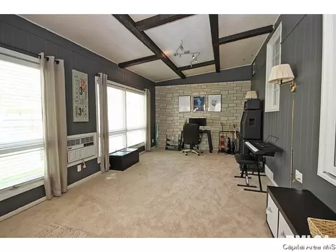1925 Hood Street St, Springfield, IL 62703 photo 2