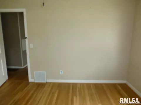 2142 E Pickett St, Springfield, IL 62703 photo 10
