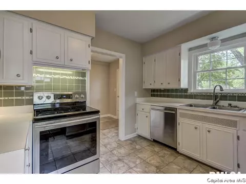 1327 W Glenn Ave, Springfield, IL 62704 photo 11