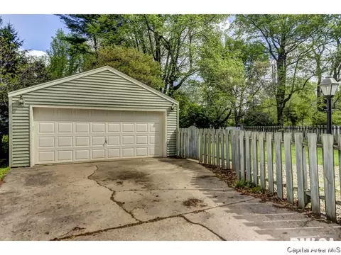 1327 W Glenn Ave, Springfield, IL 62704 photo 3