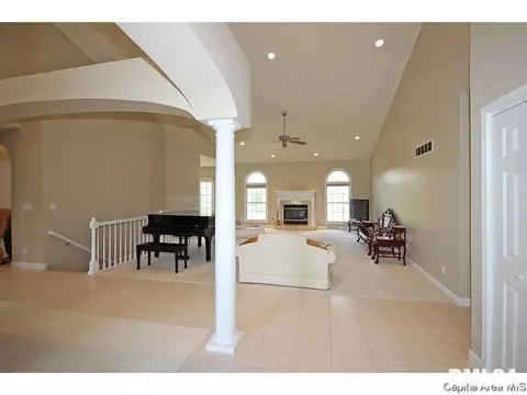 2105 W Laurel, Springfield, IL 62704 photo 7