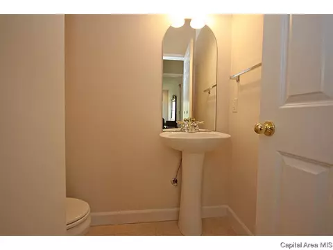 2105 W Laurel, Springfield, IL 62704 photo 8