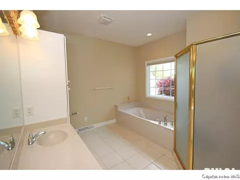 2105 W Laurel, Springfield, IL 62704 photo 19
