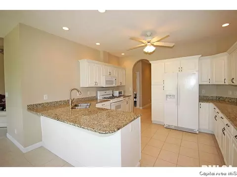 2105 W Laurel, Springfield, IL 62704 photo 10