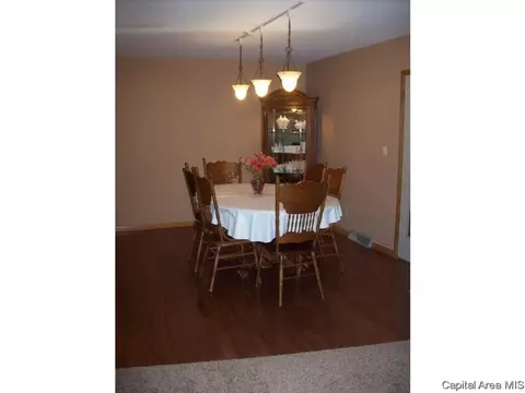19 Del Mar Dr, Springfield, IL 62703 photo 5