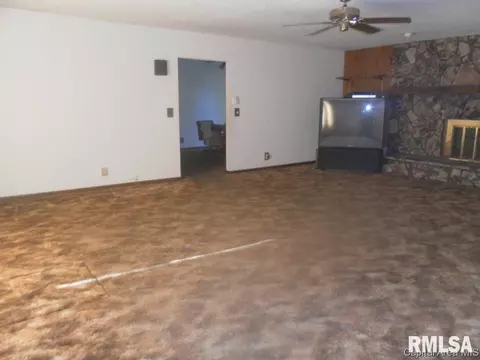 37 Wind Cave Dr, Springfield, IL 62712 photo 4