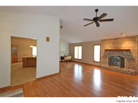 3301 Elderberry, Springfield, IL 62707 photo 4