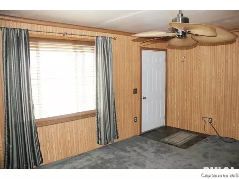 2241 E Converse Ave, Springfield, IL 62702 photo 3