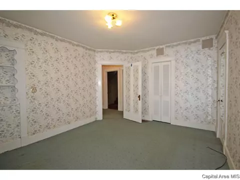614 W Edwards, Springfield, IL 62704 photo 10