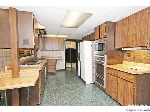 614 W Edwards, Springfield, IL 62704 photo 6