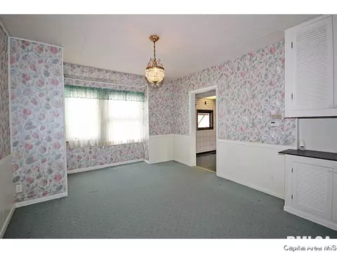 614 W Edwards, Springfield, IL 62704 photo 8