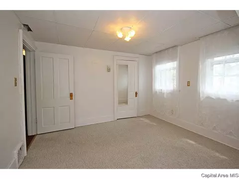 614 W Edwards, Springfield, IL 62704 photo 21