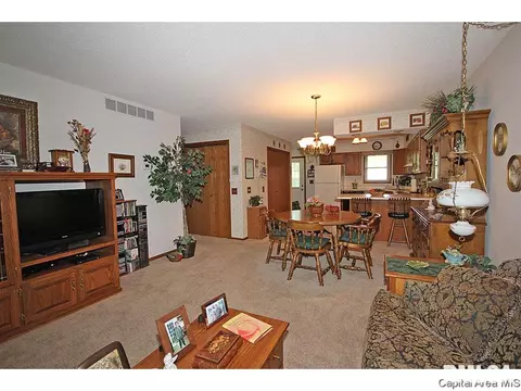 5236 Carlton, Springfield, IL 62703 photo 5