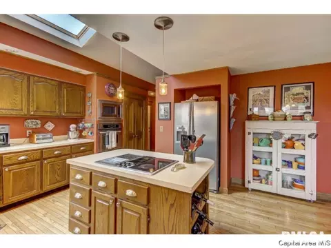 3821 W Bluffs Rd, Springfield, IL 62711 photo 11