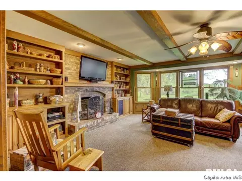3821 W Bluffs Rd, Springfield, IL 62711 photo 3