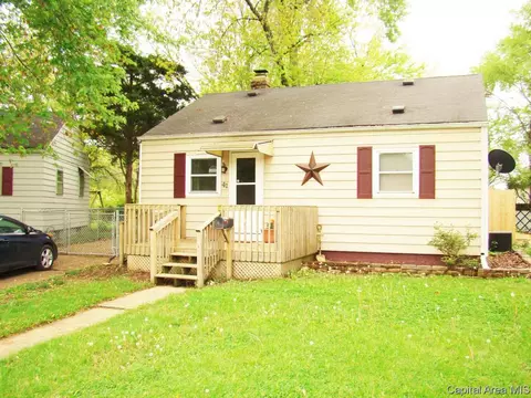 41 Belle Pl, Springfield, IL 62704 photo 1