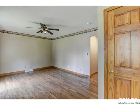 2317 Stokebridge, Springfield, IL 62702 photo 6