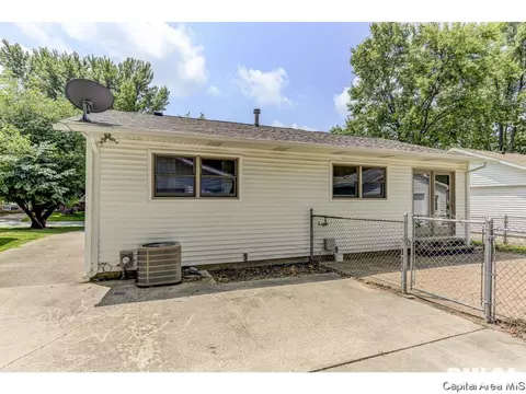 2317 Stokebridge, Springfield, IL 62702 photo 29