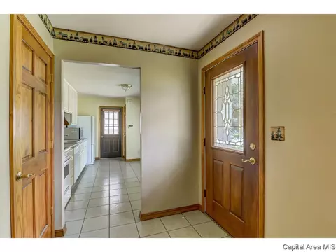 2317 Stokebridge, Springfield, IL 62702 photo 7