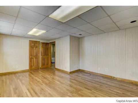 2317 Stokebridge, Springfield, IL 62702 photo 15
