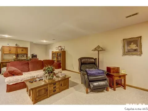 1504 Devonwood, Springfield, IL 62704 photo 30