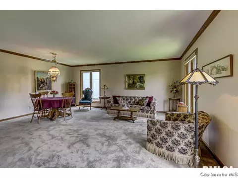 1504 Devonwood, Springfield, IL 62704 photo 4