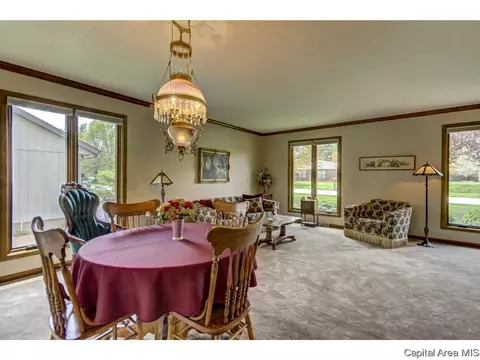 1504 Devonwood, Springfield, IL 62704 photo 7