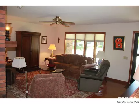 2505 Winfield, Springfield, IL 62704 photo 3