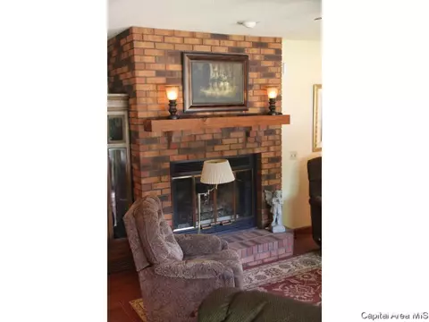 2505 Winfield, Springfield, IL 62704 photo 4