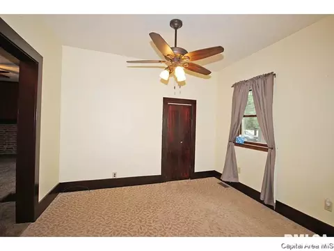 307 W Main, Thayer, IL 62689 photo 10