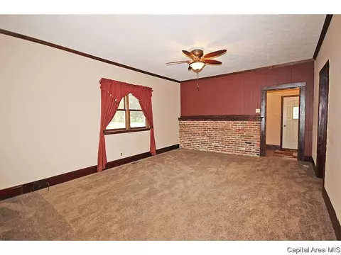 307 W Main, Thayer, IL 62689 photo 8