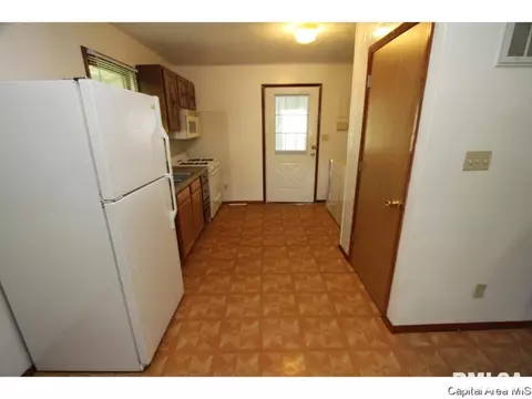 301 E Houston St, Springfield, IL 62707 photo 9