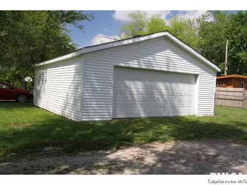 301 E Houston St, Springfield, IL 62707 photo 3