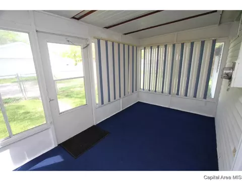 301 E Houston St, Springfield, IL 62707 photo 4