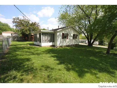 301 E Houston St, Springfield, IL 62707 photo 22