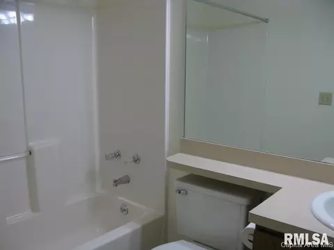 1529 Maureen Ct, Springfield, IL 62702 photo 10