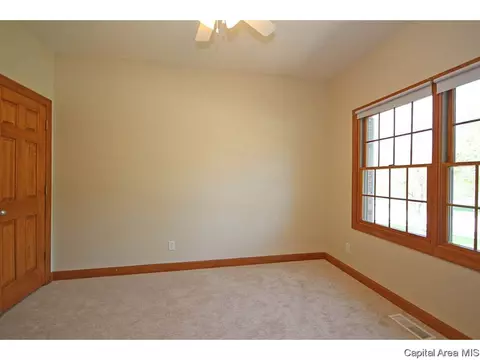 4300 Creek Dr, Springfield, IL 62711 photo 19